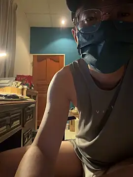 Snapshot of Rmangotw chatting on November 16, 2025, 1:06 pm Rmangotw online show from November 16, 2025, 1:06 pm