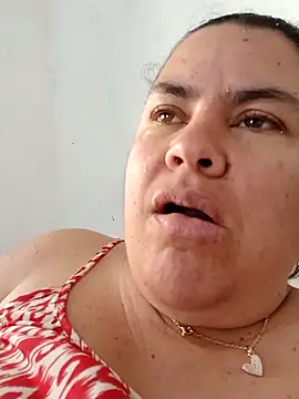 yaneth  online show from December 13, 2025, 7:53 pm