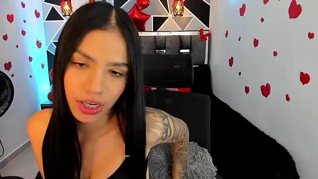 valeria-duarte online show from February 20, 2026, 8:20 pm