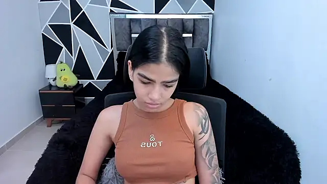 valeria-duarte online show from April 2, 2026, 12:25 pm