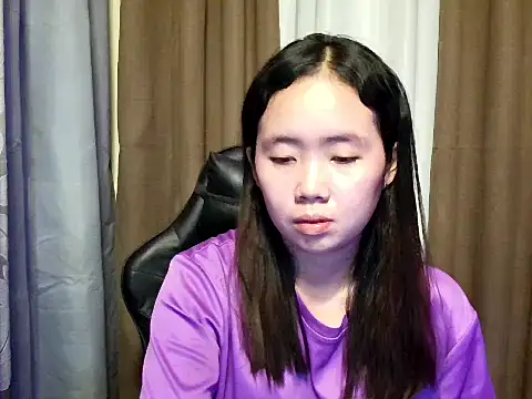 lovelysluttyxx online show from April 26, 2026, 5:38 am