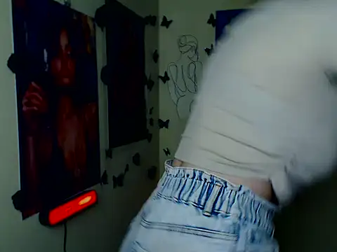 LadyAlice  online show from November 3, 2025, 7:20 am