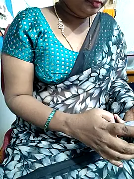 Snapshot of lolida69thamil chatting on November 9, 2025, 6:23 am lolida69thamil online show from November 9, 2025, 6:23 am