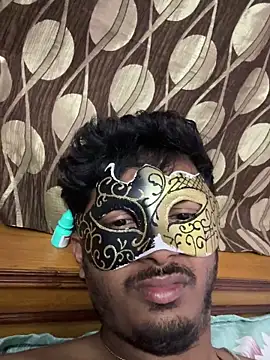 Snapshot of VVcouple chatting on November 15, 2025, 2:46 pm VVcouple online show from November 15, 2025, 2:46 pm