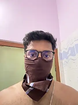 VVcouple online show from April 17, 2026, 8:01 pm