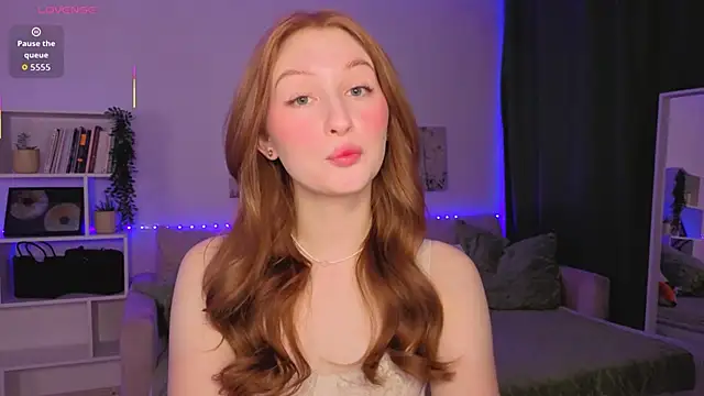 Snapshot of Betty_Twinkle chatting on October 4, 2025, 10:41 pm Betty Twinkle online show from October 4, 2025, 10:41 pm