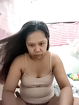 Snapshot of Darkbeuaty_26 chatting on November 6, 2025, 8:21 pm Darkbeuaty 26 online show from November 6, 2025, 8:21 pm