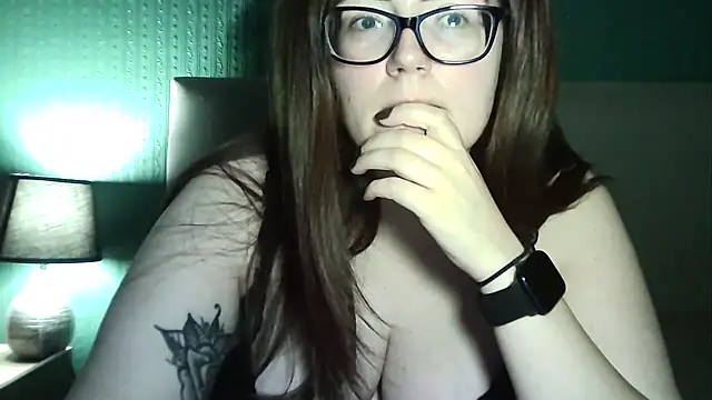 Snapshot of Curvy-BellaX chatting on September 28, 2025, 8:58 pm Curvy-BellaX online show from September 28, 2025, 8:58 pm