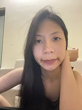 Snapshot of Lil-Gi chatting on October 12, 2025, 3:11 pm Lil-Gi online show from October 12, 2025, 3:11 pm