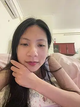 Lil-Gi online show from November 27, 2025, 4:09 pm