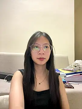 Lil-Gi online show from December 21, 2025, 3:30 pm