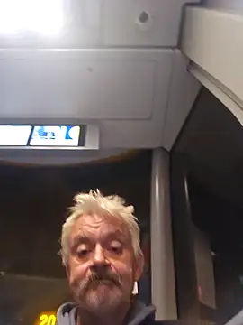 Snapshot of Fonse1860 chatting on September 29, 2025, 8:24 pm Fonse1860 online show from September 29, 2025, 8:24 pm