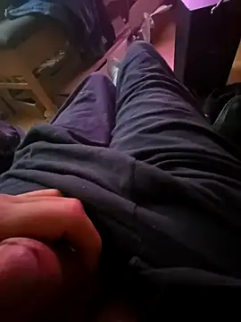 Snapshot of Fonse1860 chatting on October 4, 2025, 8:01 am Fonse1860 online show from October 4, 2025, 8:01 am