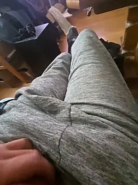 Snapshot of Fonse1860 chatting on November 9, 2025, 12:25 pm Fonse1860 online show from November 9, 2025, 12:25 pm