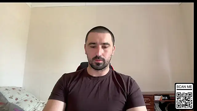 Snapshot of Hard_to_Obey chatting on July 4, 2026, 2:34 pm Hard to Obey online show from July 4, 2026, 2:34 pm