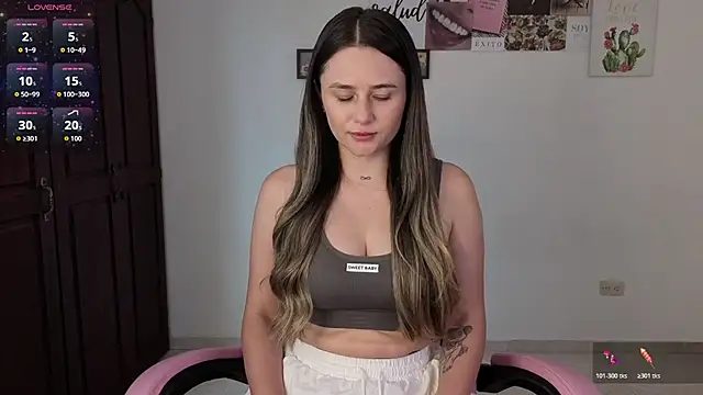 Veronika  Winslow  online show from June 23, 2026, 2:48 pm