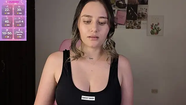 Veronika  Winslow  online show from July 29, 2026, 12:31 am
