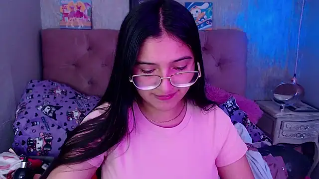 laurenelove online show from October 12, 2025, 2:54 am