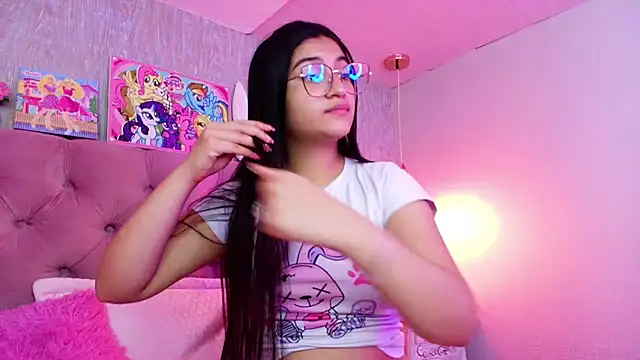 laurenelove online show from February 22, 2026, 4:24 am