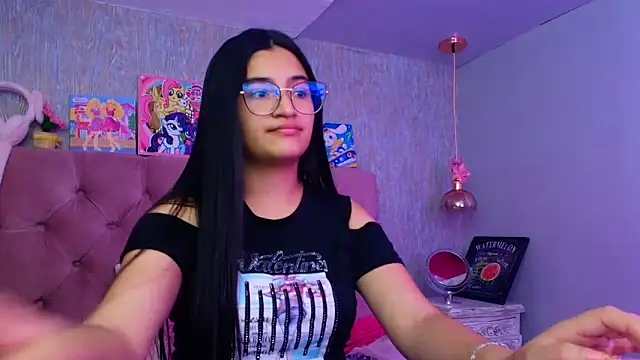 laurenelove online show from February 28, 2026, 4:24 am