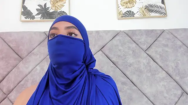 nayiraa  online show from March 20, 2026, 2:05 am