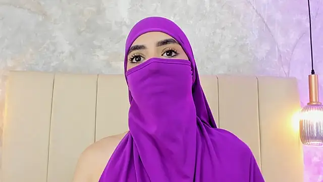 nayiraa  online show from April 14, 2026, 11:38 am