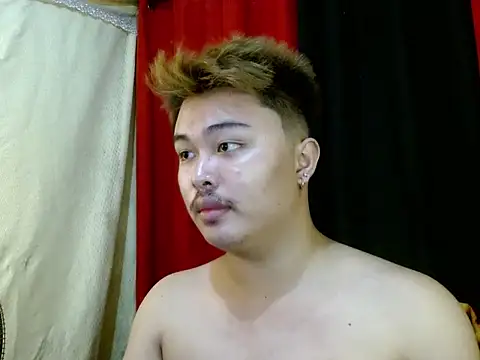 Snapshot of Lustfulljohnx chatting on November 12, 2025, 7:13 pm Lustfulljohnx online show from November 12, 2025, 7:13 pm