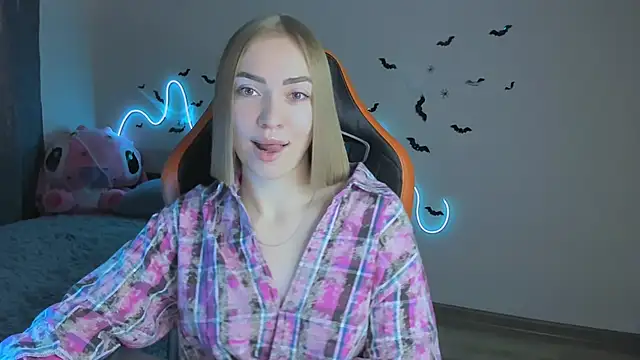 LaraKrein lk online show from November 2, 2025, 11:56 am