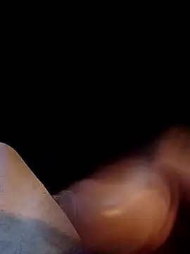 69dagosto online show from October 5, 2025, 1:53 pm