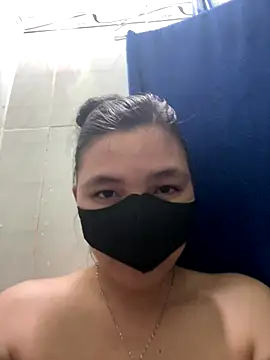 Snapshot of Nanaly99 chatting on November 19, 2025, 3:34 pm Nanaly99 online show from November 19, 2025, 3:34 pm