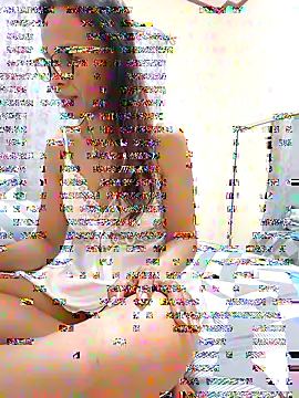 Snapshot of Mama_Eva_1 chatting on October 19, 2025, 10:32 pm Mama Eva 1 online show from October 19, 2025, 10:32 pm