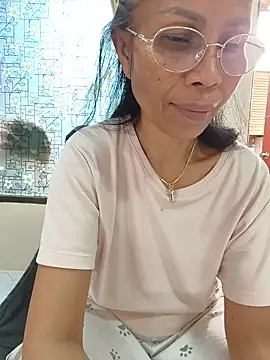 Mama Eva 1 online show from July 17, 2026, 12:28 am