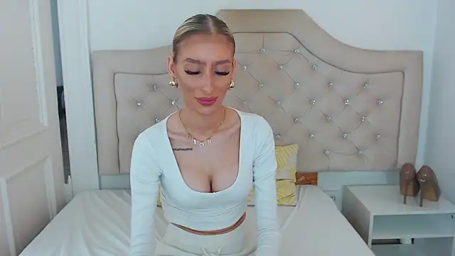 NatalieSensual online show from April 19, 2026, 11:53 am