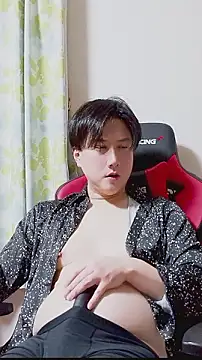 Snapshot of oyu_kun chatting on February 5, 2026, 1:05 pm oyu kun online show from February 5, 2026, 1:05 pm