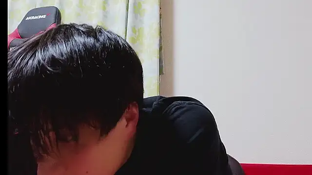 Snapshot of oyu_kun chatting on February 24, 2026, 10:35 am oyu kun online show from February 24, 2026, 10:35 am