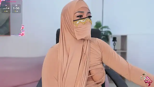 Snapshot of yasmin_elite chatting on November 10, 2025, 9:08 am yasmin elite online show from November 10, 2025, 9:08 am