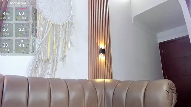 leila whisper online show from November 10, 2025, 7:57 pm