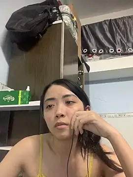 Snapshot of Minee1202 chatting on September 21, 2025, 7:10 am Minee1202 online show from September 21, 2025, 7:10 am