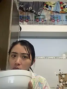 Snapshot of Minee1202 chatting on October 5, 2025, 9:07 am Minee1202 online show from October 5, 2025, 9:07 am