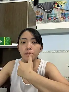 Snapshot of Minee1202 chatting on October 9, 2025, 12:41 am Minee1202 online show from October 9, 2025, 12:41 am