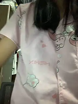 Snapshot of Minee1202 chatting on October 27, 2025, 12:47 am Minee1202 online show from October 27, 2025, 12:47 am