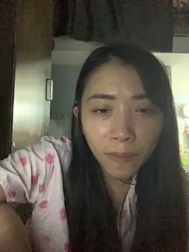 Snapshot of Minee1202 chatting on October 28, 2025, 6:10 pm Minee1202 online show from October 28, 2025, 6:10 pm