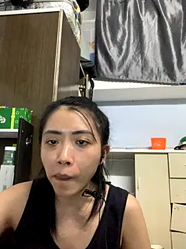 Snapshot of Minee1202 chatting on November 4, 2025, 4:55 am Minee1202 online show from November 4, 2025, 4:55 am