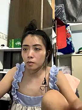 Snapshot of Minee1202 chatting on November 10, 2025, 3:27 am Minee1202 online show from November 10, 2025, 3:27 am