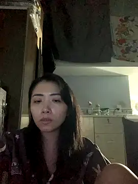 Snapshot of Minee1202 chatting on November 17, 2025, 4:35 pm Minee1202 online show from November 17, 2025, 4:35 pm