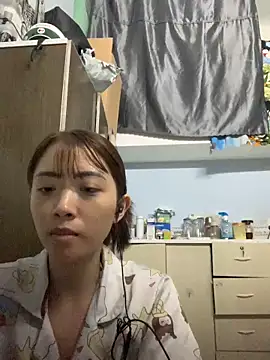 Snapshot of Minee1202 chatting on February 7, 2026, 3:21 am Minee1202 online show from February 7, 2026, 3:21 am