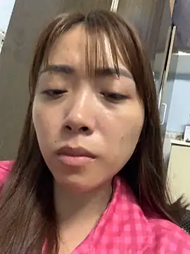 Snapshot of Minee1202 chatting on February 25, 2026, 12:42 am Minee1202 online show from February 25, 2026, 12:42 am