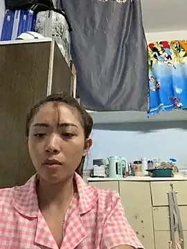 Snapshot of Minee1202 chatting on March 2, 2026, 12:46 am Minee1202 online show from March 2, 2026, 12:46 am