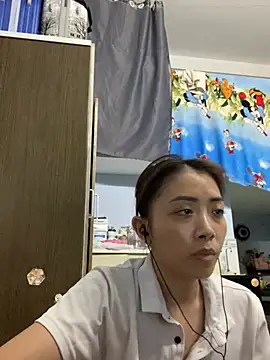 Snapshot of Minee1202 chatting on March 28, 2026, 6:35 am Minee1202 online show from March 28, 2026, 6:35 am