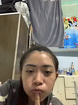 Snapshot of Minee1202 chatting on April 1, 2026, 2:01 am Minee1202 online show from April 1, 2026, 2:01 am